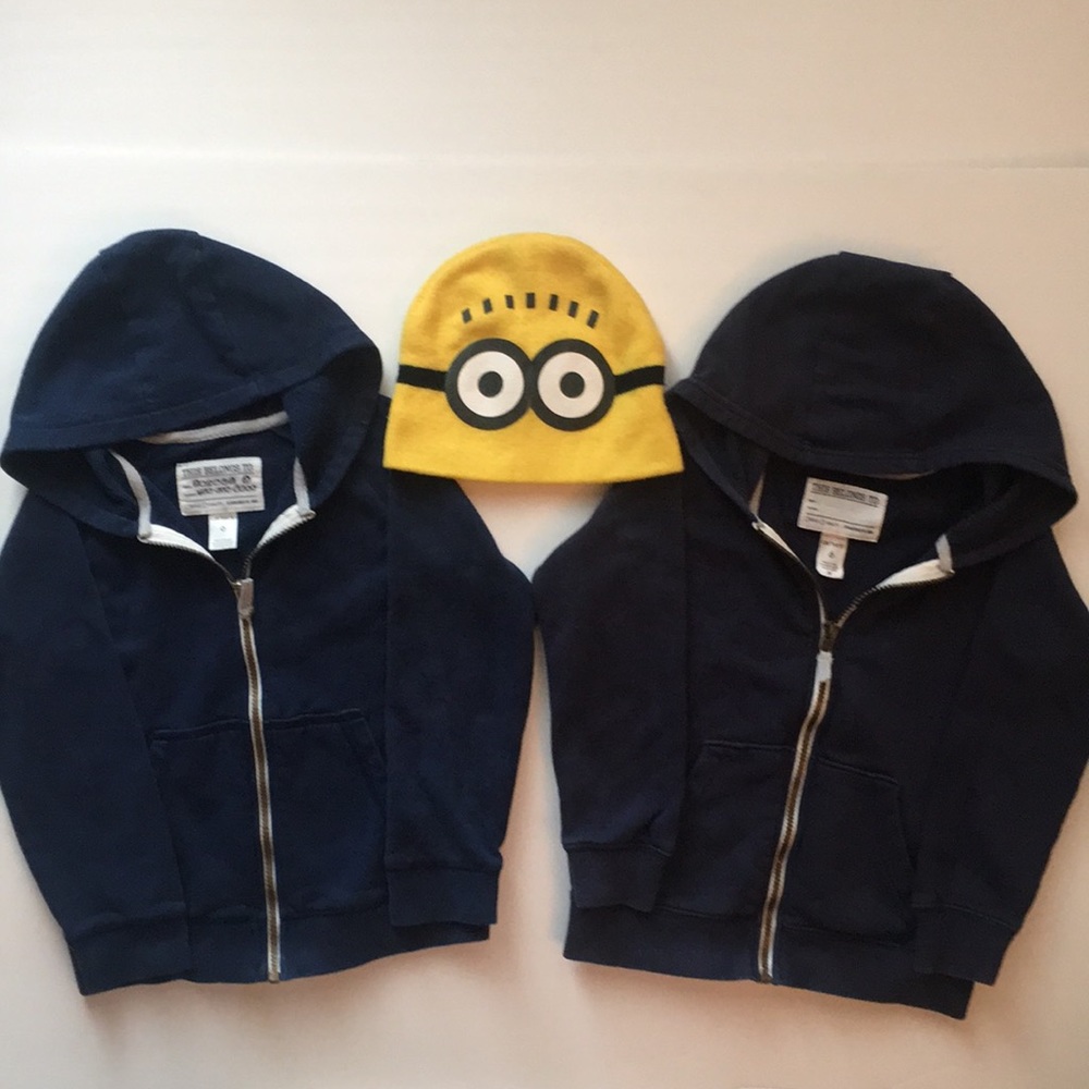 Sweat Sweaters with Minion Beanie